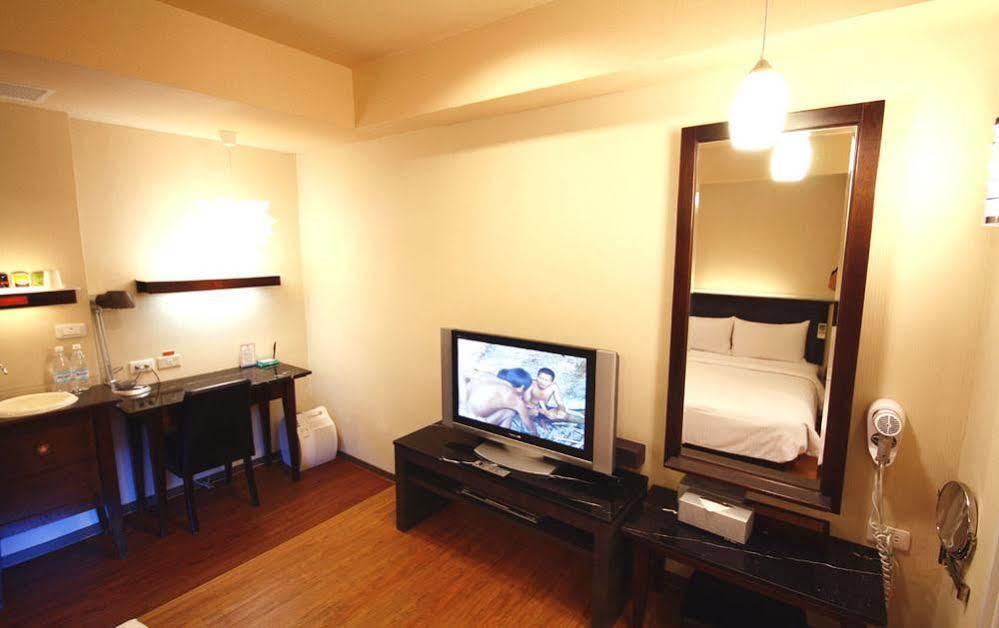 Kindness Xin Jue Jiang Hotel เกาสง ภายนอก รูปภาพ