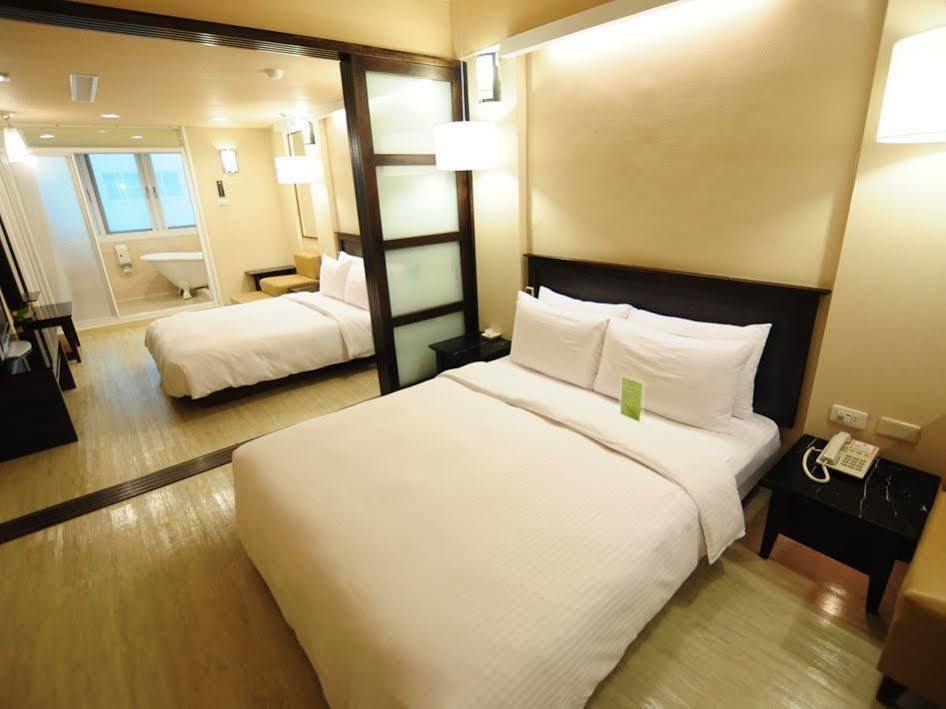 Kindness Xin Jue Jiang Hotel เกาสง ภายนอก รูปภาพ