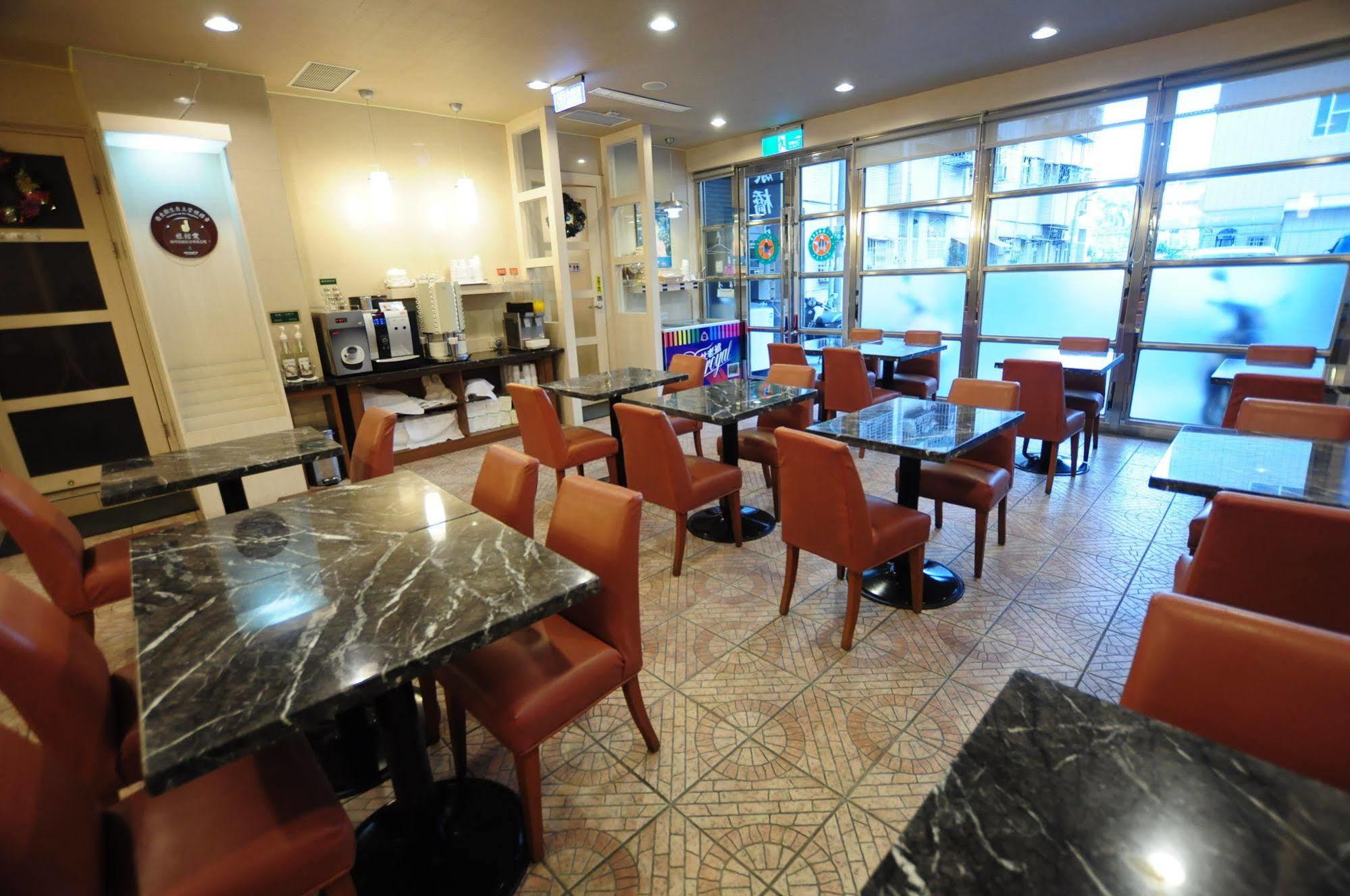 Kindness Xin Jue Jiang Hotel เกาสง ภายนอก รูปภาพ